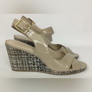 Calvin Klein Bahia Patent Leather Wedge Sandals Sz 11 Taupe Stacked Heel Cocoon